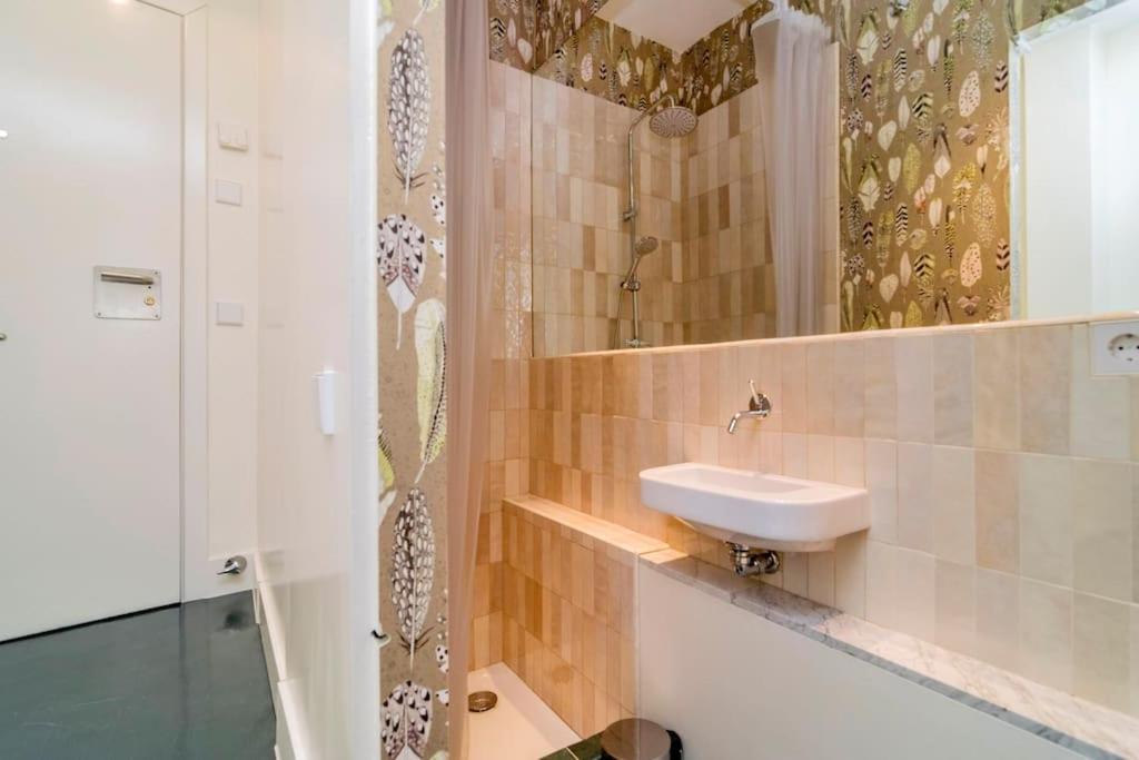 Apartamento Caprichoso Loft junto Teatro Real - Madrid Centro by Batuecas Exterior foto