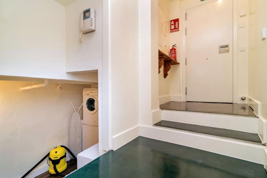 Apartamento Caprichoso Loft junto Teatro Real - Madrid Centro by Batuecas Exterior foto
